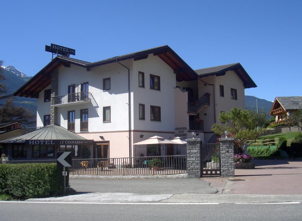 Le Charaban Hotel Aosta Bagian luar foto
